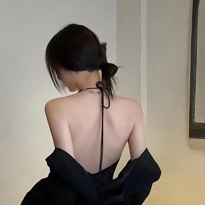32颗药丸：我姐姐的自杀